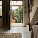 Artemis Mezonetes Apartment